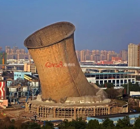 電廠冷卻塔拆除-專(zhuān)業(yè)安全 優(yōu)質(zhì)環(huán)保